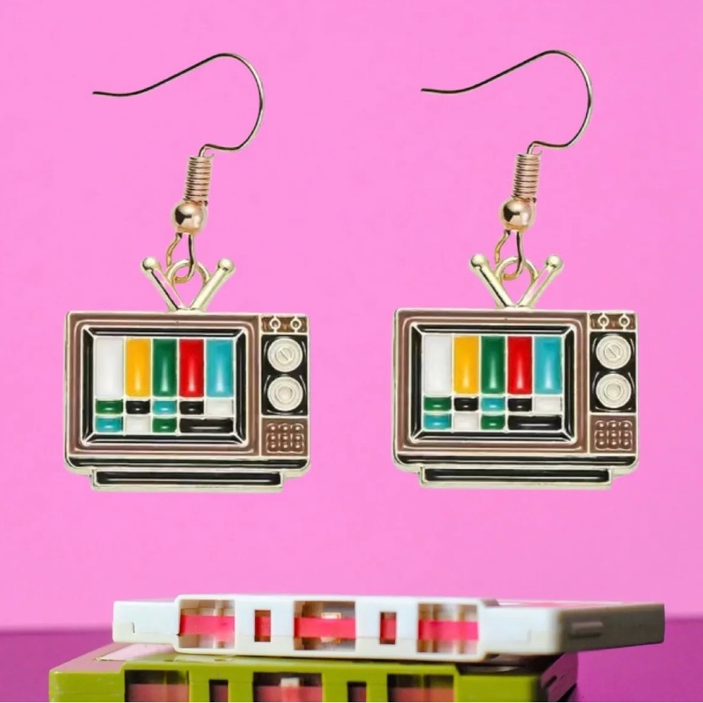 Y2K Retro TV Earrings: Unique Cartoon Dangle Drop Earrings